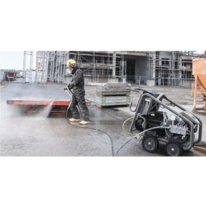 業務用　冷水超高圧洗浄機「HD 9/100-4 Cage Classic」 